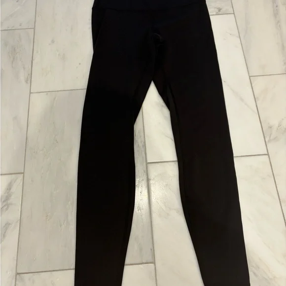 Lululemon Wunder Train High Rise Black Leggings Size 8 - Picture 2 of 10